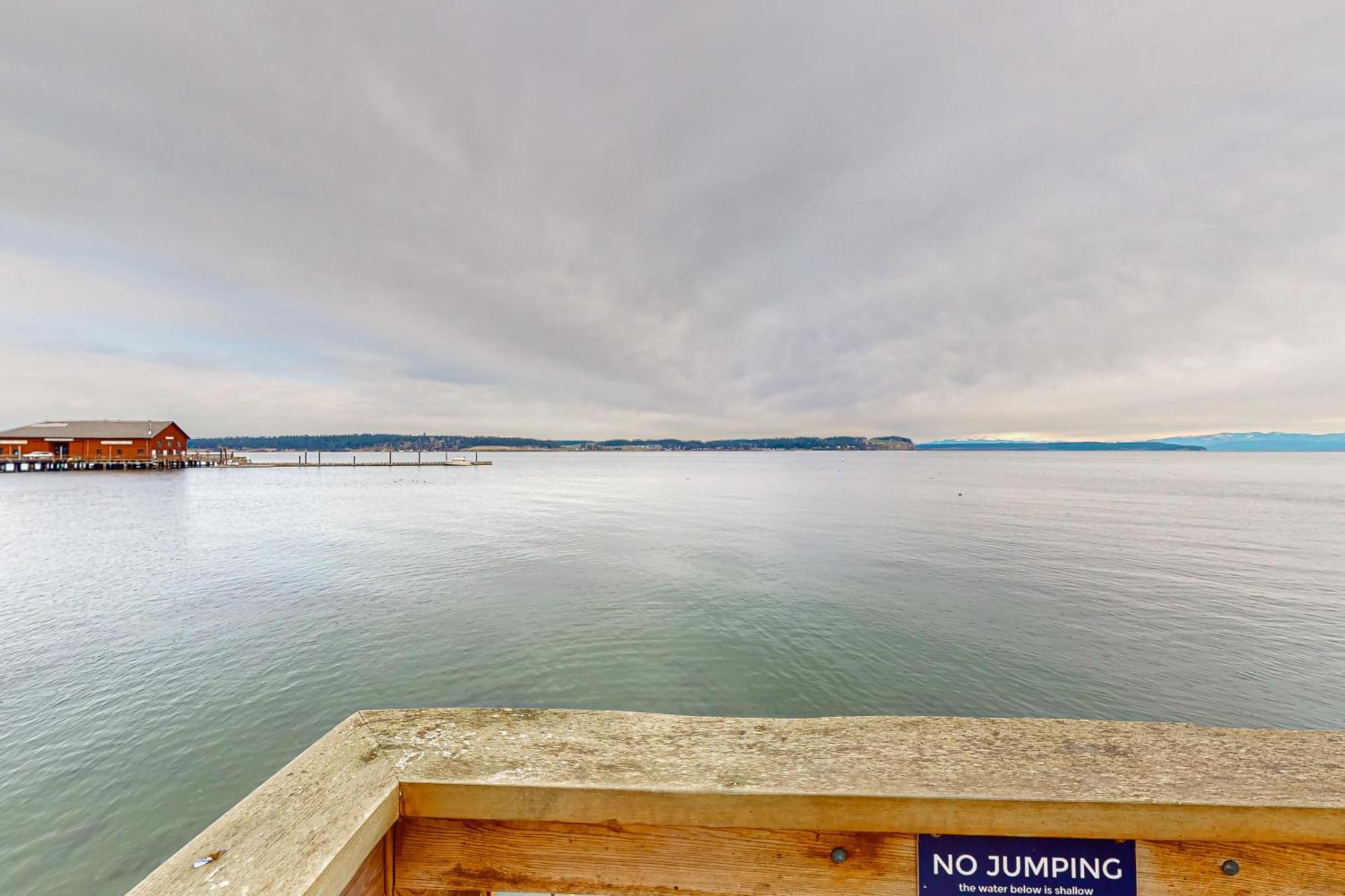 Penn Cove Strand #F คูปวิลล์ ภายนอก รูปภาพ